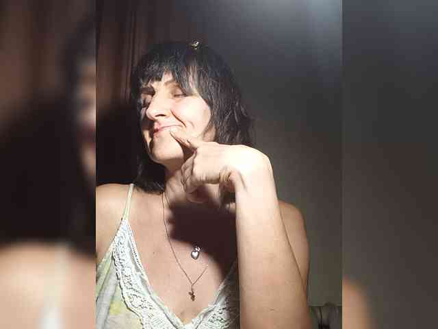 AleneLorrie webcam