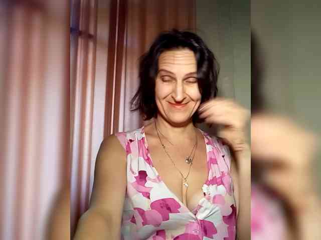 AleneLorrie webcam