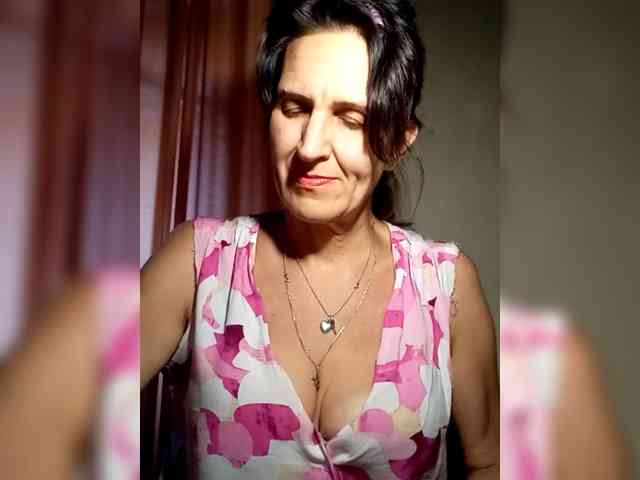 AleneLorrie webcam