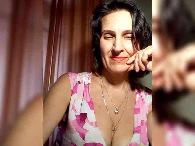 AleneLorrie webcam