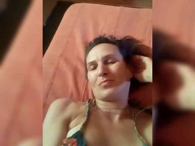 AleneLorrie webcam