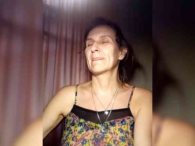 AleneLorrie webcam