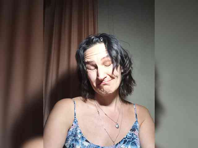 AleneLorrie webcam