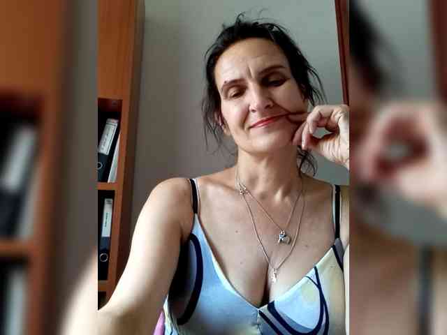 AleneLorrie webcam