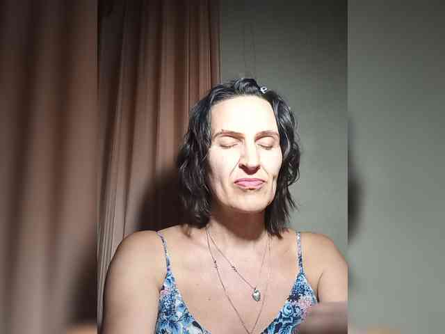 AleneLorrie webcam