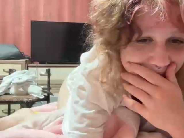 MaryellenFelicien live cam on BongaCams