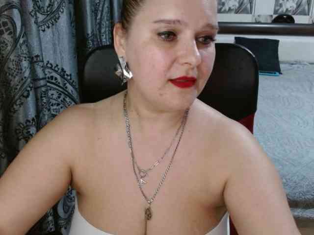 Shalana webcam