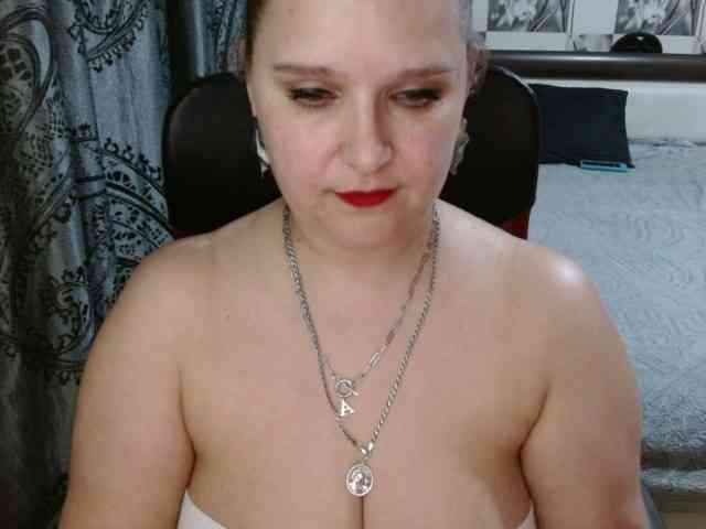 Shalana webcam