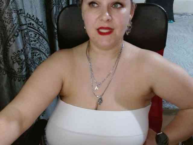 Shalana webcam