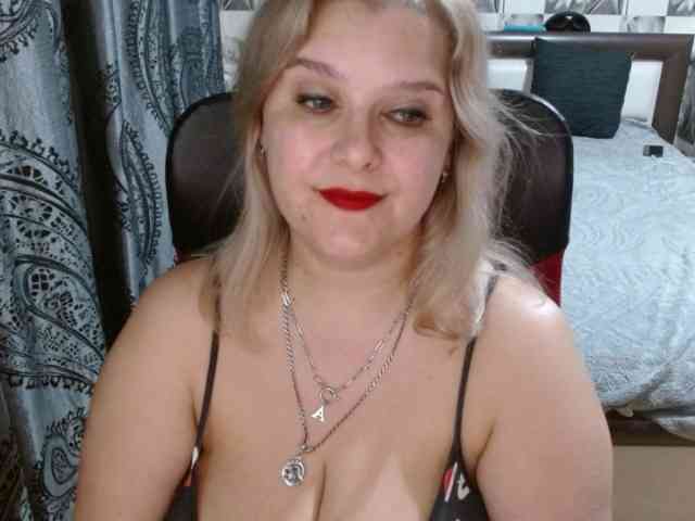 Shalana webcam