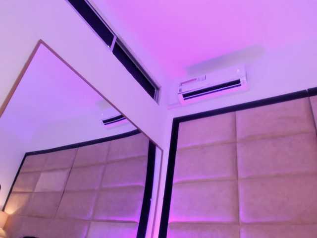 JuliethaSousa live cam on BongaCams