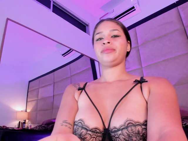 JuliethaSousa live cam