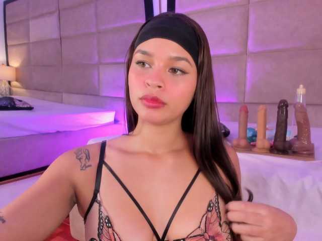 JuliethaSousa live cam on BongaCams