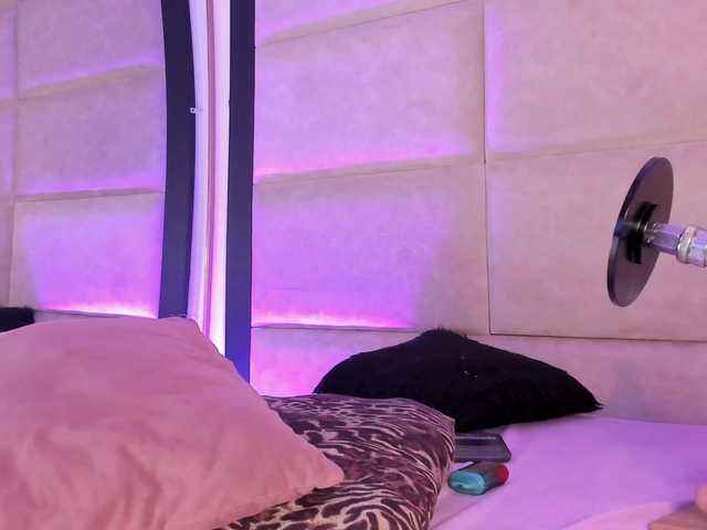 JuliethaSousa live cam on BongaCams