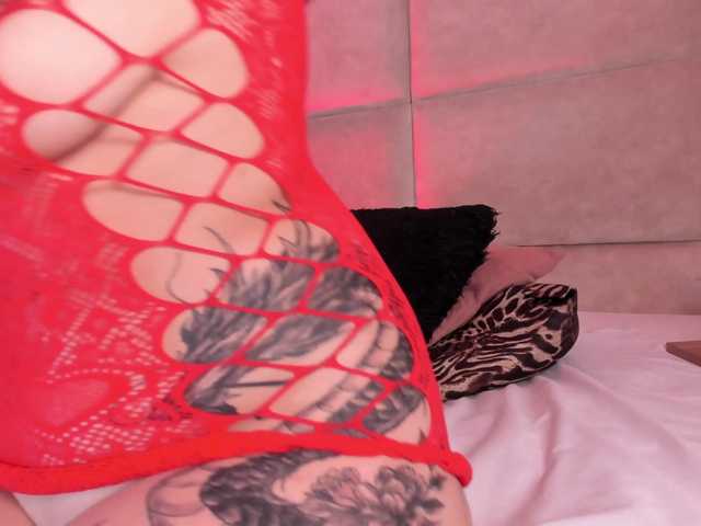 JuliethaSousa live cam on BongaCams