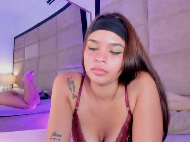 JuliethaSousa live cam on BongaCams