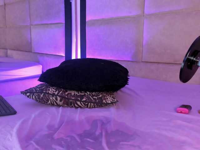 JuliethaSousa live cam on BongaCams