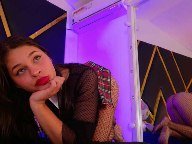 JuliethaSousa live cam on BongaCams