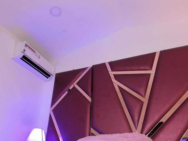 JuliethaSousa live cam on BongaCams
