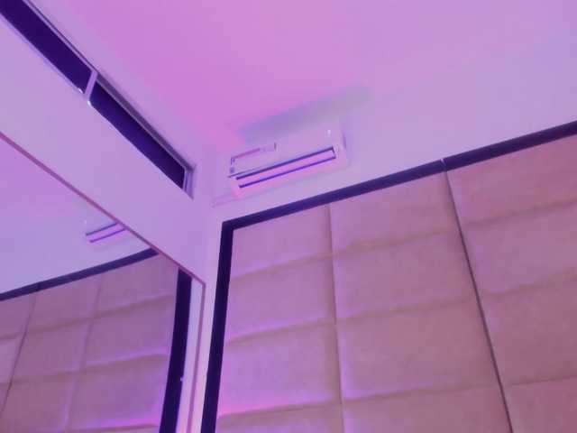JuliethaSousa live cam on BongaCams