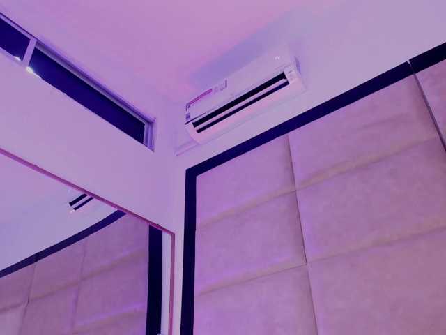 JuliethaSousa live cam on BongaCams