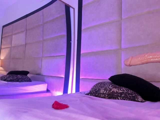 JuliethaSousa live cam on BongaCams