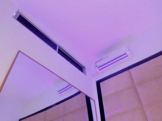 JuliethaSousa live cam on BongaCams