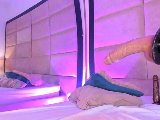 JuliethaSousa live cam on BongaCams