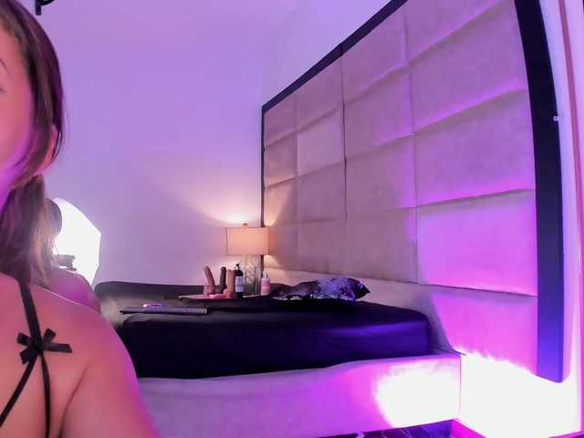 JuliethaSousa live cam