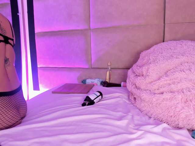 JuliethaSousa live cam on BongaCams