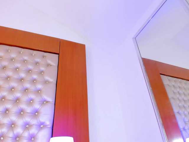 JuliethaSousa live cam on BongaCams