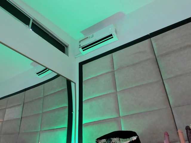 JuliethaSousa live cam on BongaCams