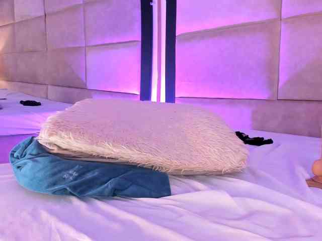 JuliethaSousa webcam