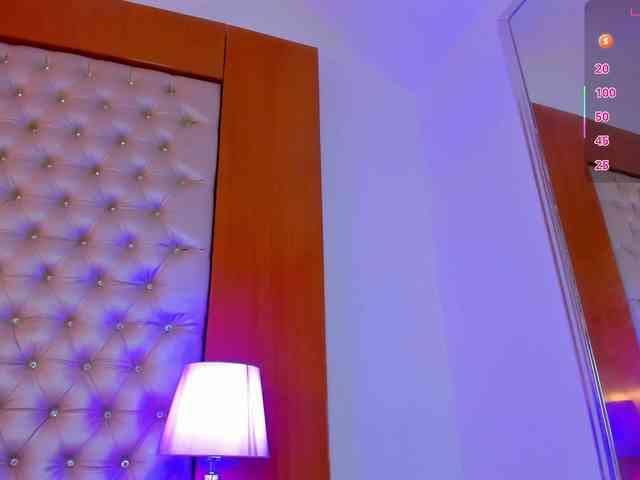 JuliethaSousa webcam