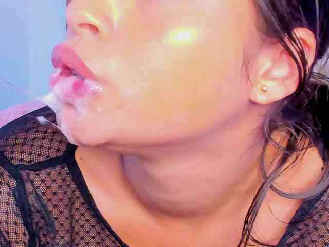 JuliethaSousa webcam