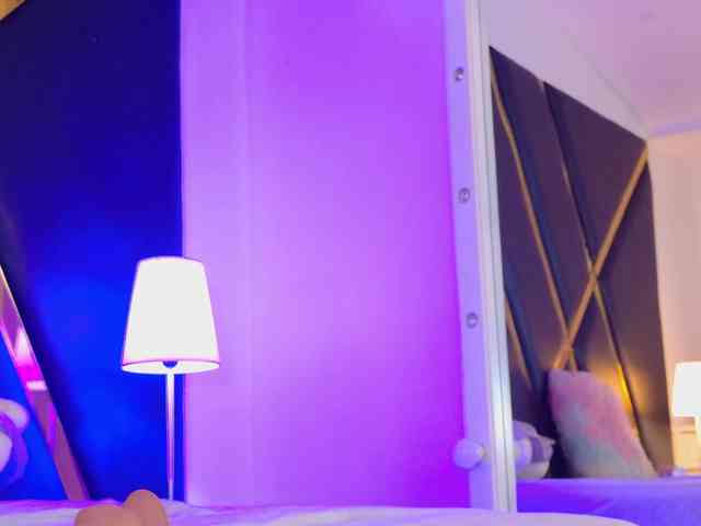 JuliethaSousa webcam