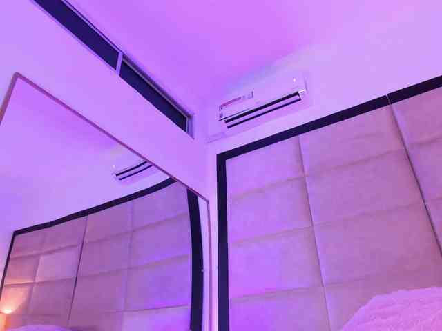 JuliethaSousa webcam