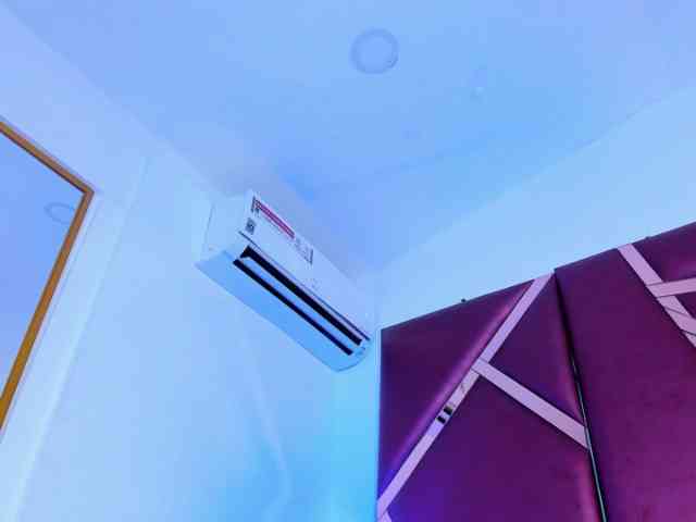 JuliethaSousa webcam