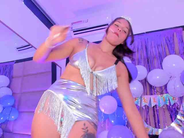 JuliethaSousa webcam