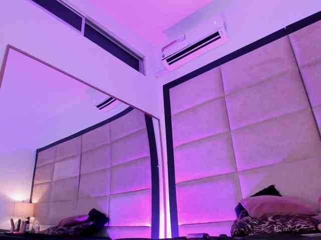 JuliethaSousa webcam