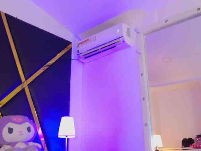 JuliethaSousa webcam