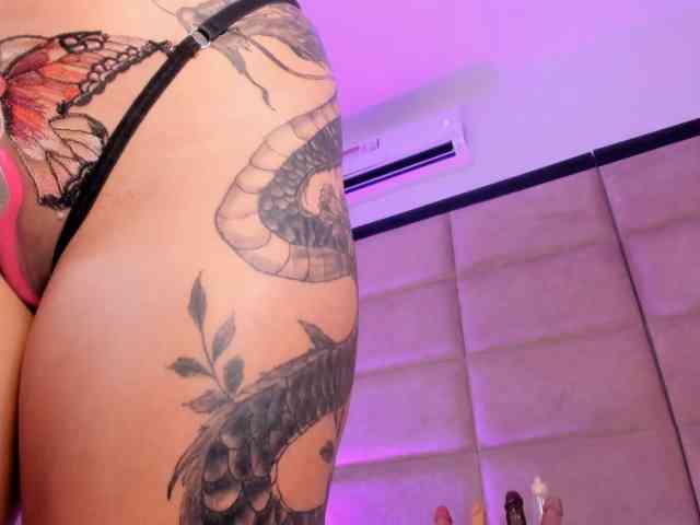 JuliethaSousa webcam