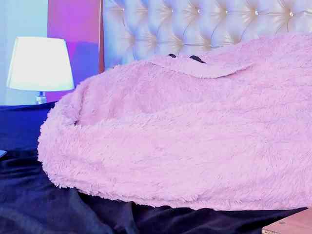 JuliethaSousa webcam