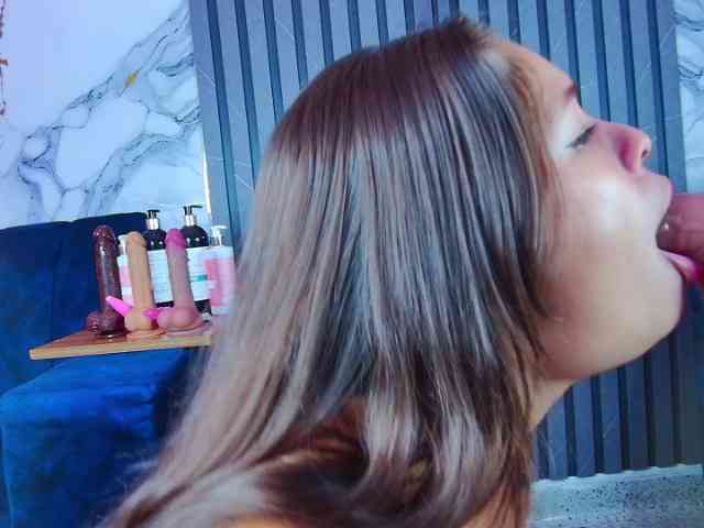 JuliethaSousa webcam