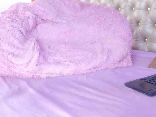 JuliethaSousa webcam