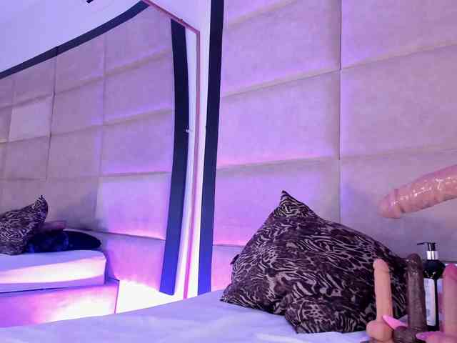 Modèle: JuliethaSousa