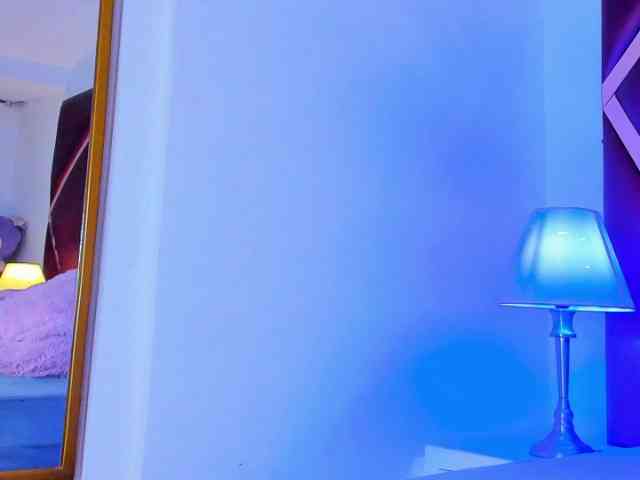 JuliethaSousa webcam