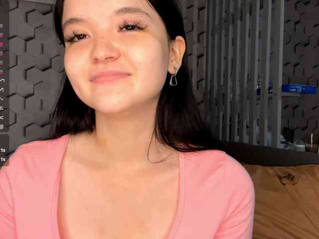 AsiaMinerva Live Webcam on BongaCams
