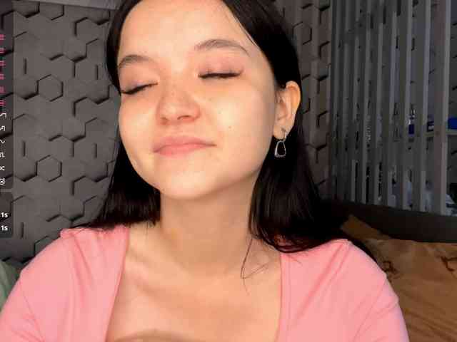 AsiaMinerva Live Webcam on BongaCams