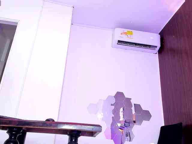 nana-astrid webcam